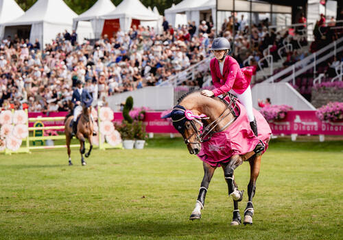 Lillie Keenan claims a thrilling CSI5* victory at the Jumping International de Dinard