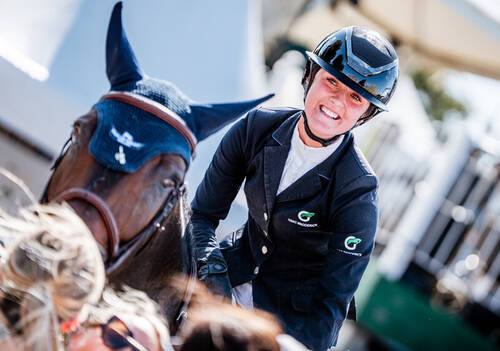 Niamh McEvoy and Flora du Mesnil Fly to Victory in the Dublin Stakes