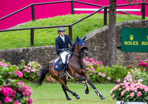 Jumping de Dinard 2023. Rolex Grand Prix Ville de Dinard. Remise des prix. 
Max KUHNER (AUT). ELEKTRIC BLUE P
© Images'Inn Photographie