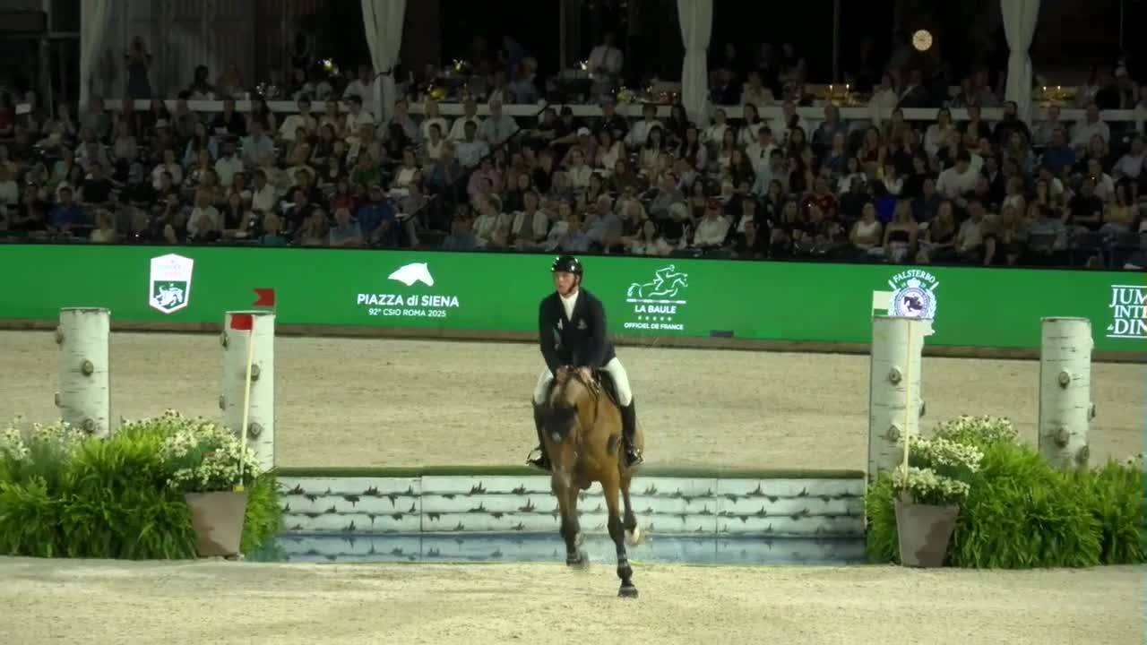 Amy Millar with Jagger Hx - CSI 5* Wellington 2026 - Round 1